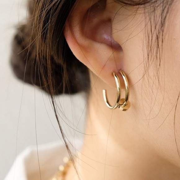 Nail Zirconia Hoop Earrings | Gold Plated Stainless Steel - Picture 2 of 5